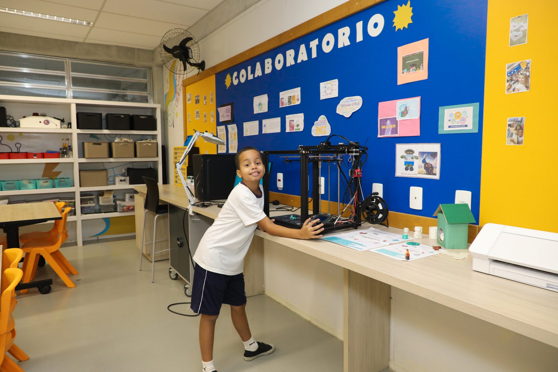 Educação carioca transforma seu sistema pedagógico e implementa os Ginásios Experimentais Tecnológicos
