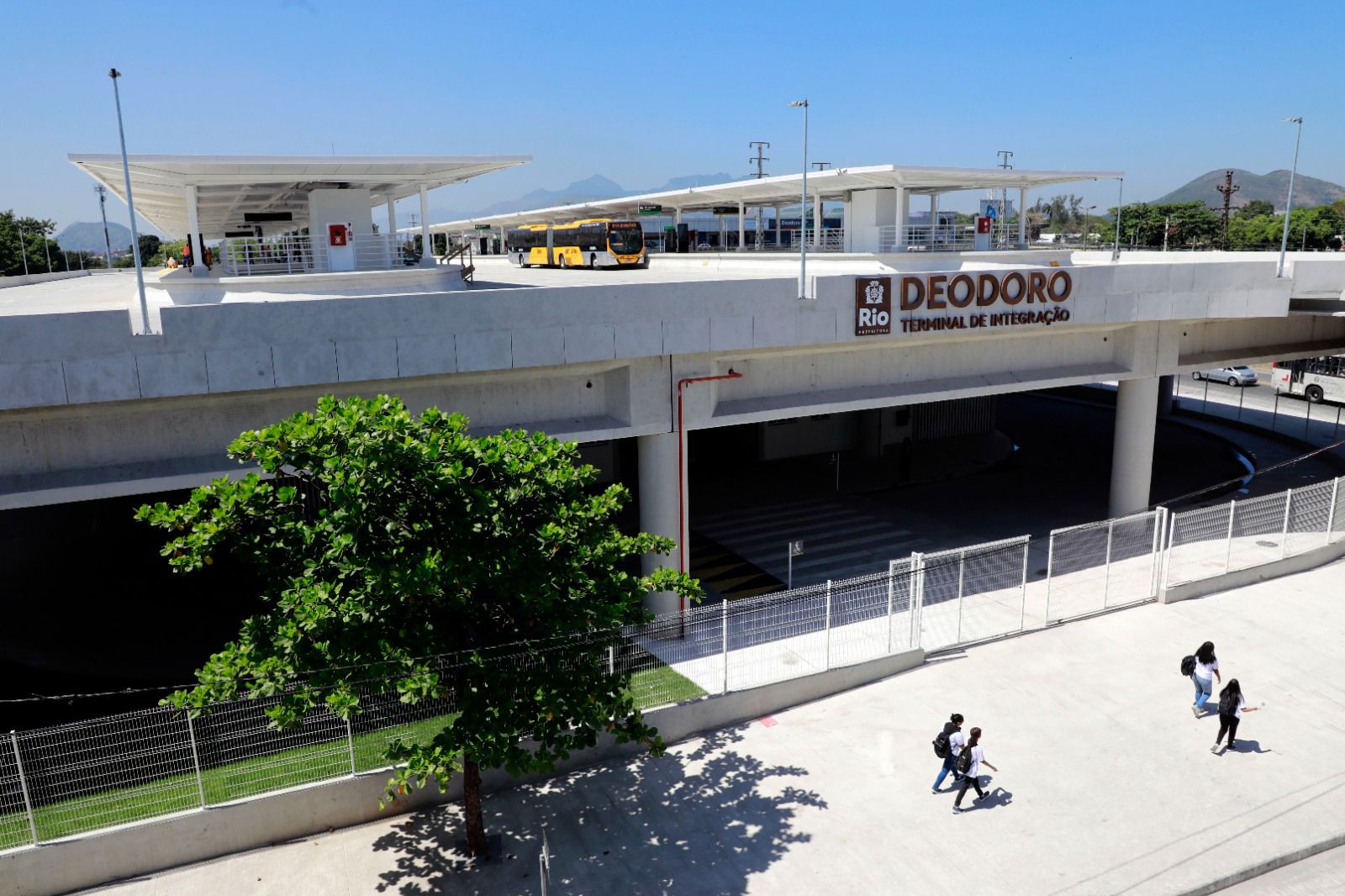 Prefeitura inaugura o Terminal Deodoro